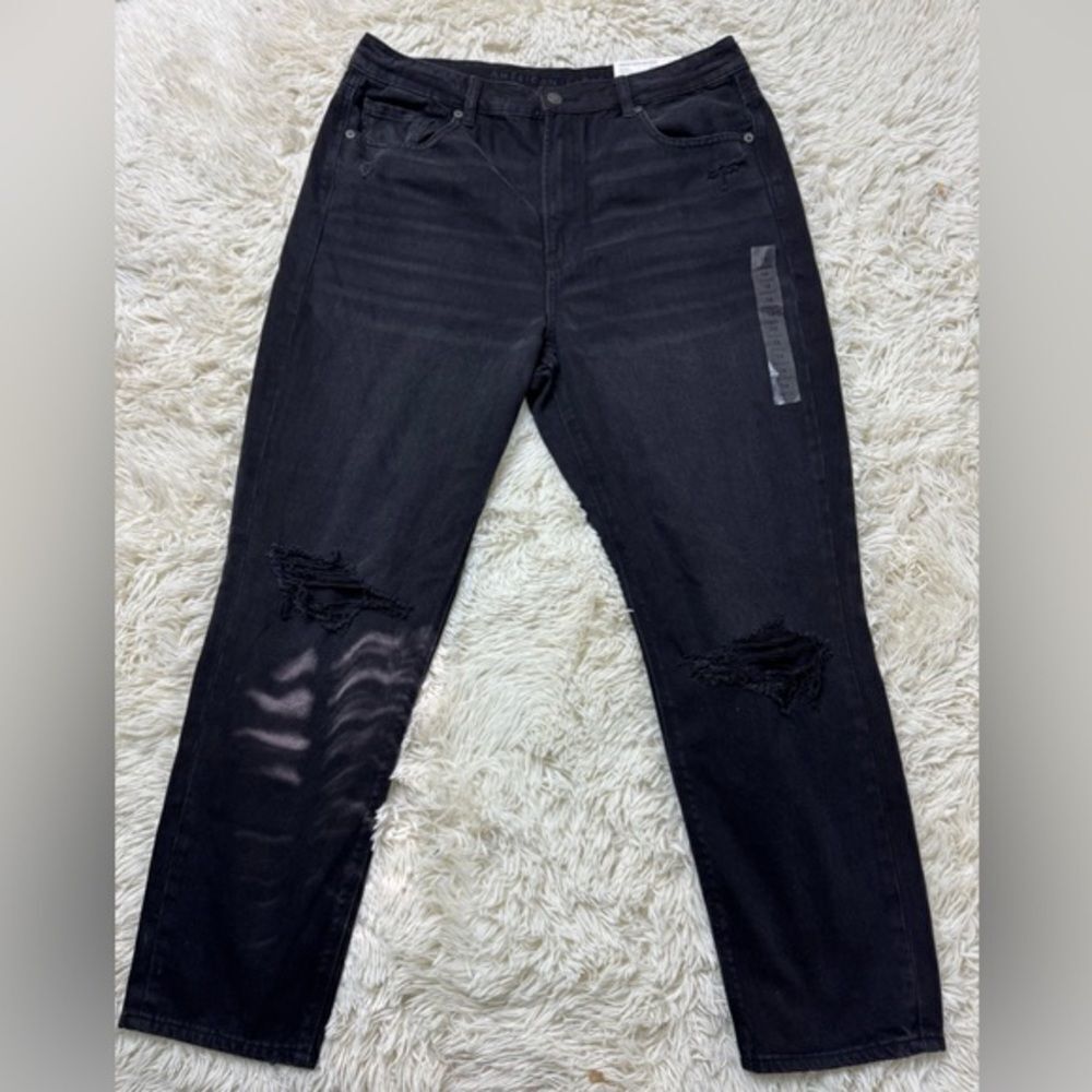 BNWT American Eagle Outfitters Black Straight Leg Distressed Jeans Size 14 Mom